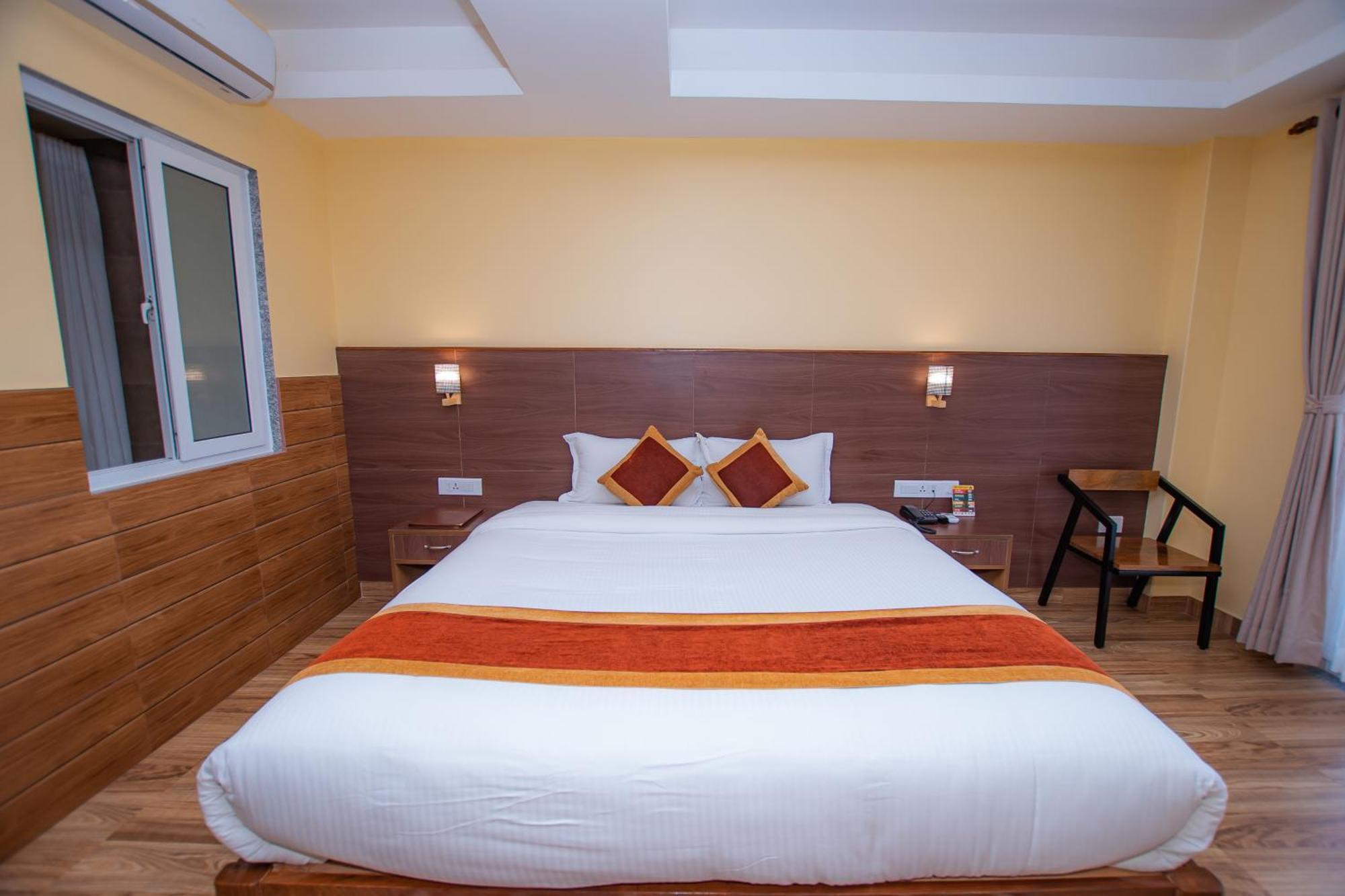 Hotel Hidden Kingdom Pokhara Esterno foto