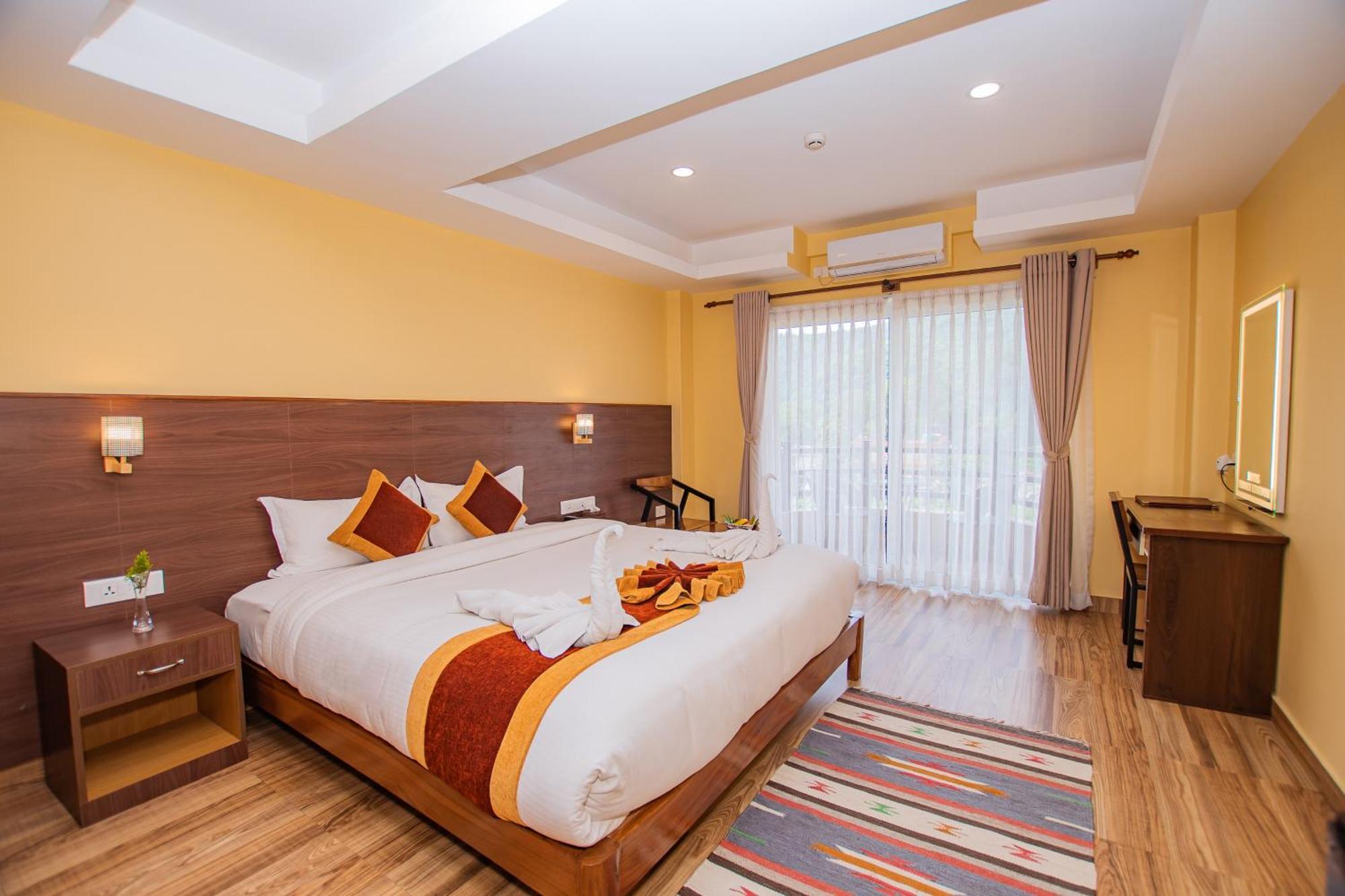 Hotel Hidden Kingdom Pokhara Esterno foto