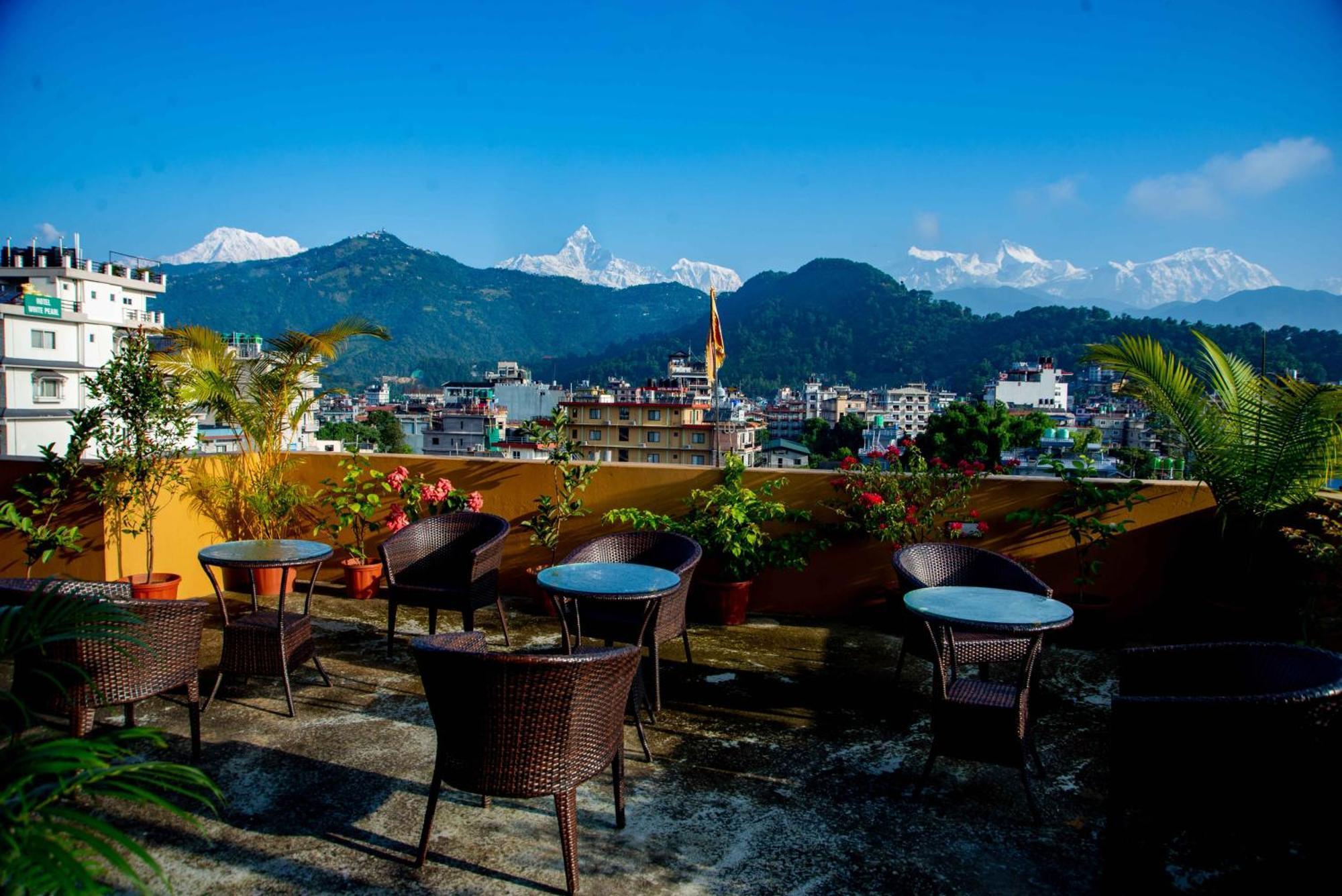 Hotel Hidden Kingdom Pokhara Esterno foto