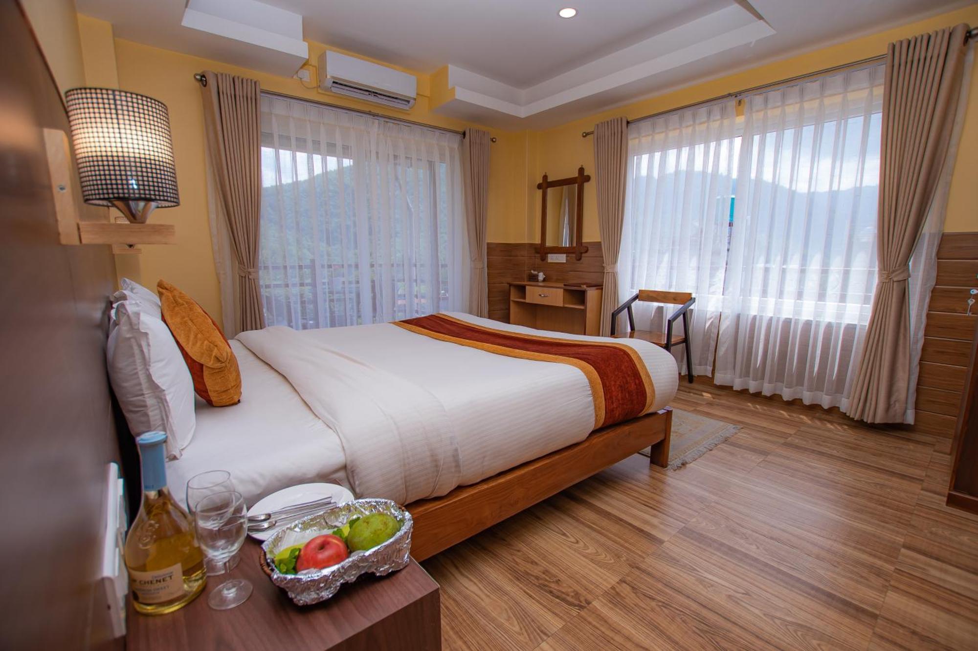 Hotel Hidden Kingdom Pokhara Esterno foto
